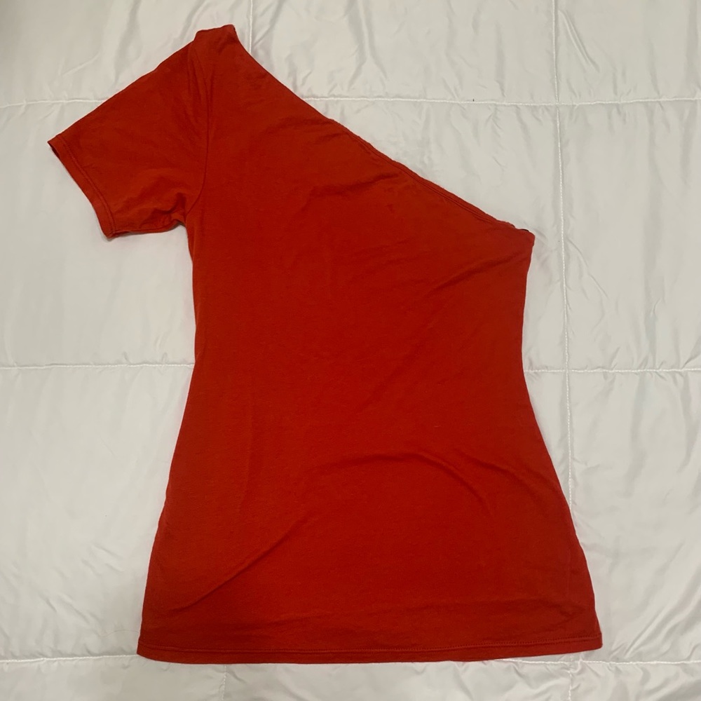 Velvet by Graham and Spencer size S off shoulder